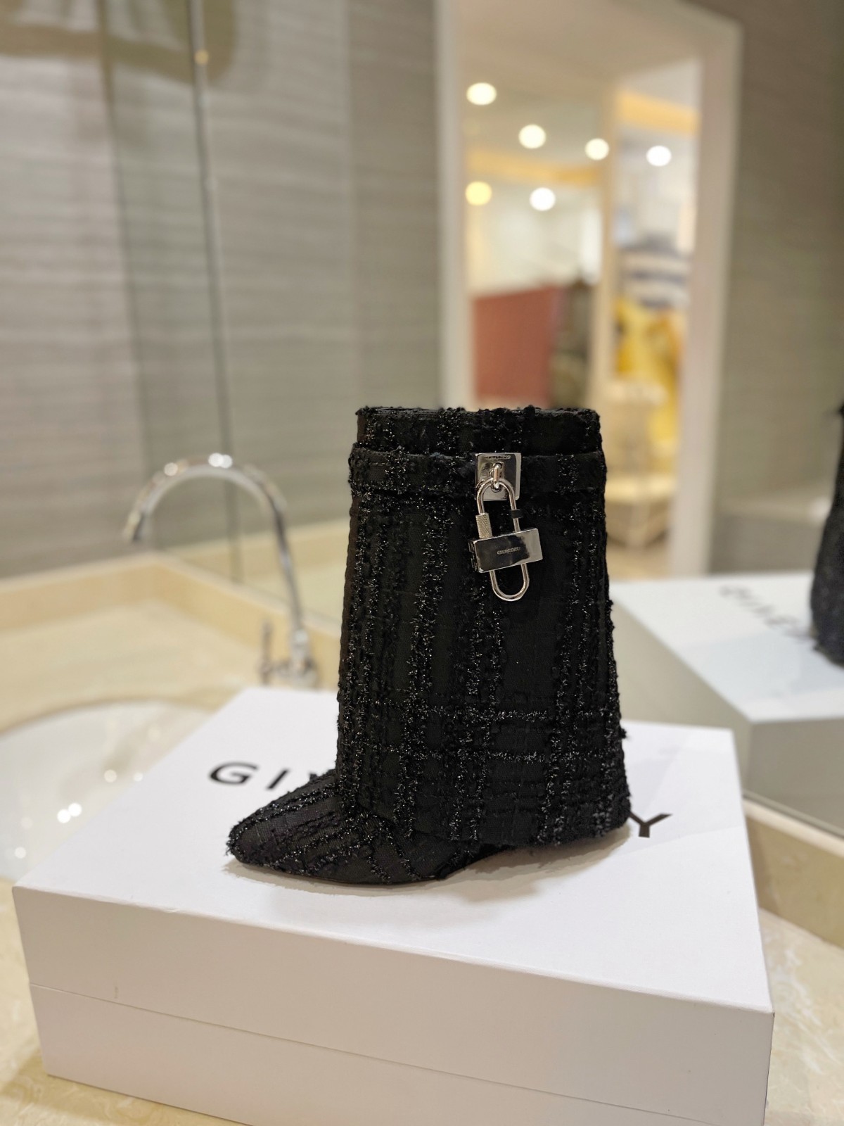 103 56123164 SIZE 35-42