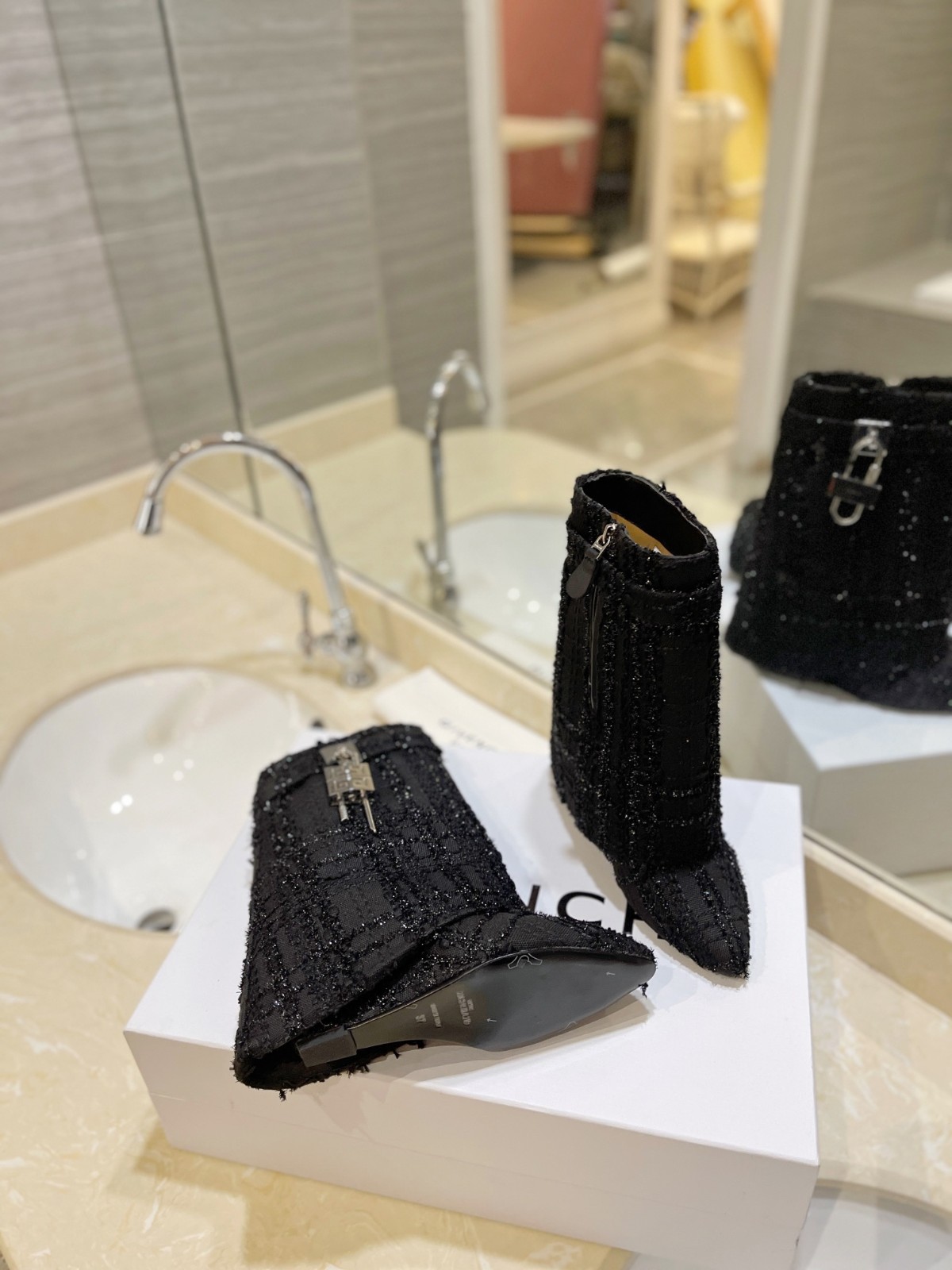 103 56123164 SIZE 35-42