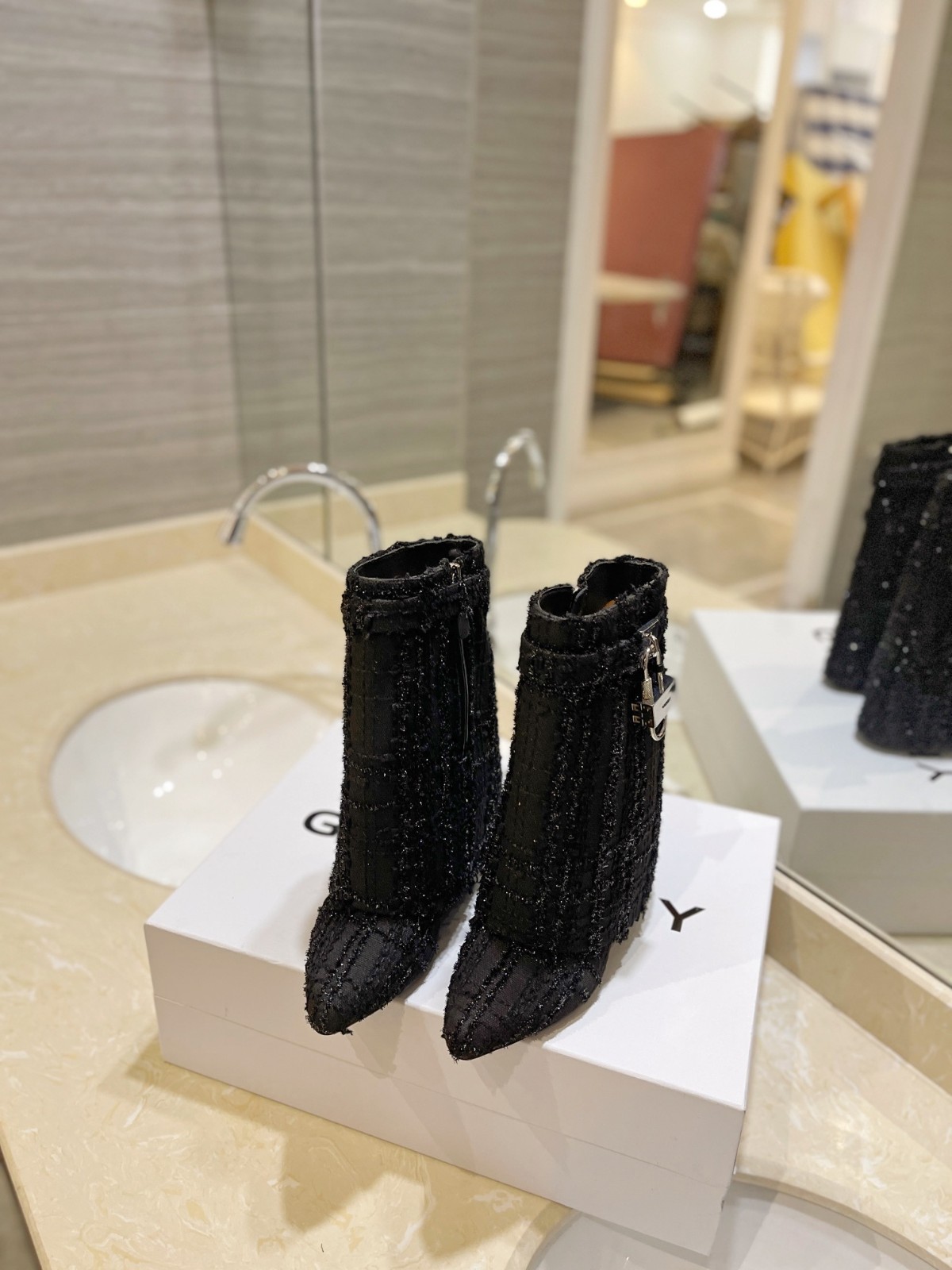 103 56123164 SIZE 35-42