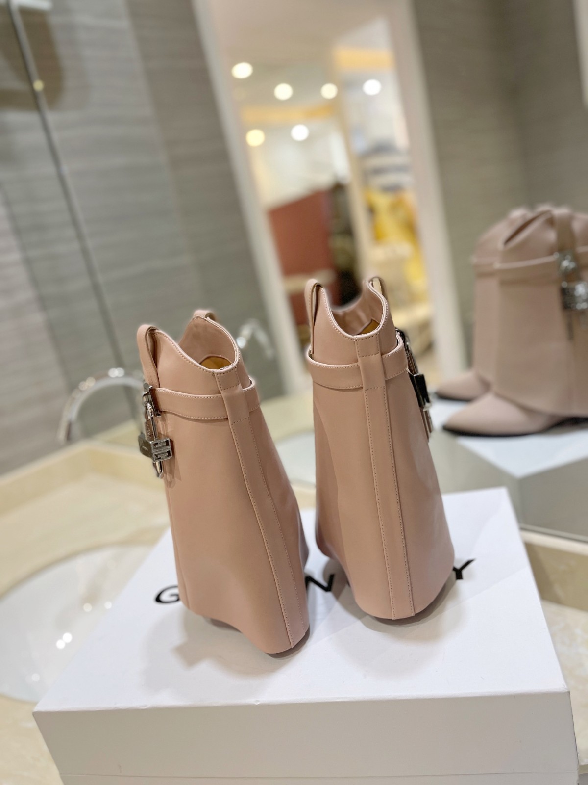 099 56123164 SIZE 35-42