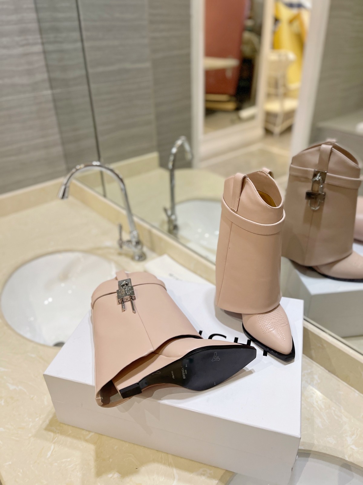 099 56123164 SIZE 35-42