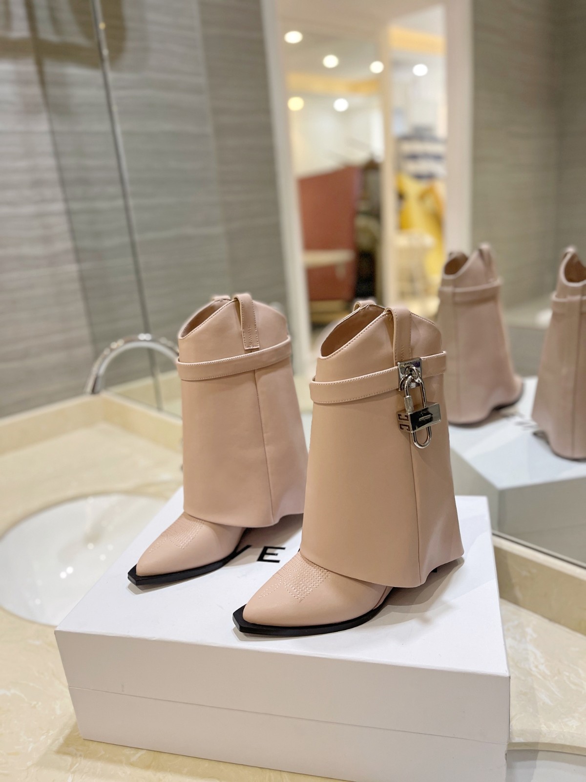 099 56123164 SIZE 35-42