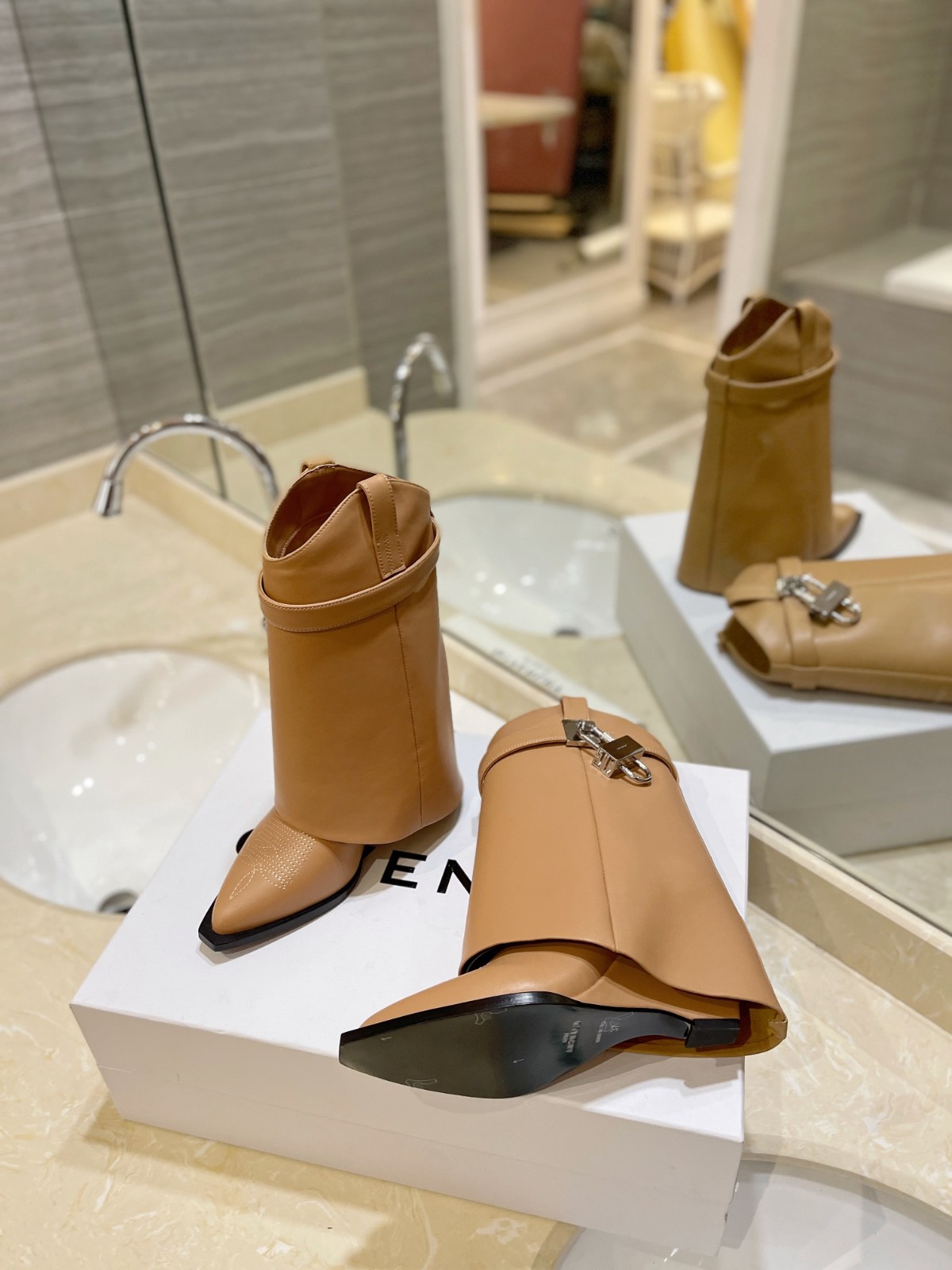 097 56123164 SIZE 35-42