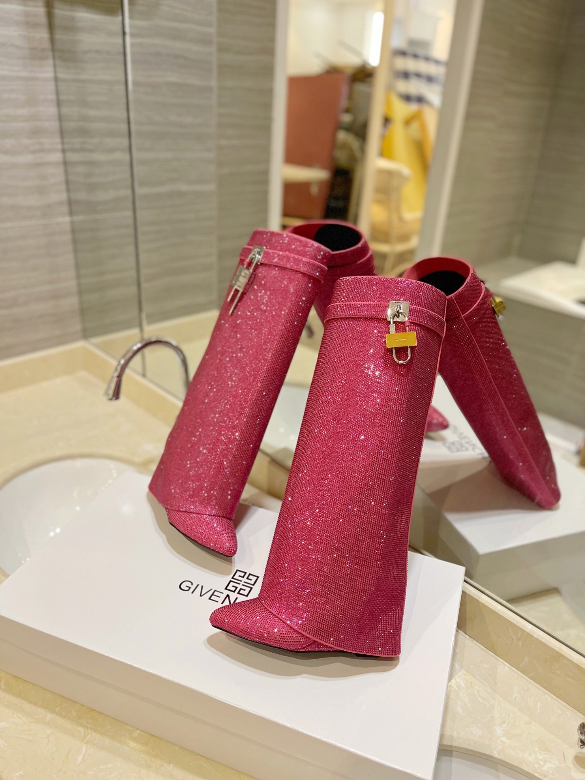 094 82123224 SIZE 35-42