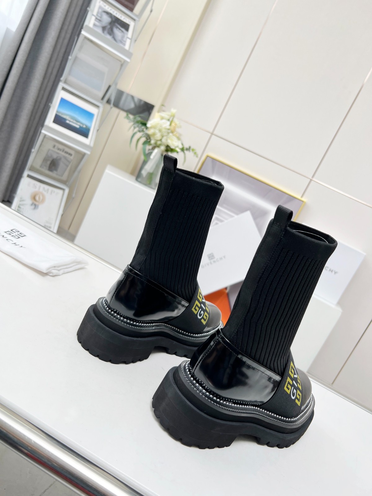 030 30123104 SIZE 35-41