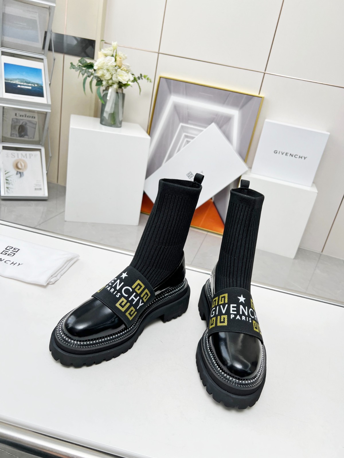030 30123104 SIZE 35-41