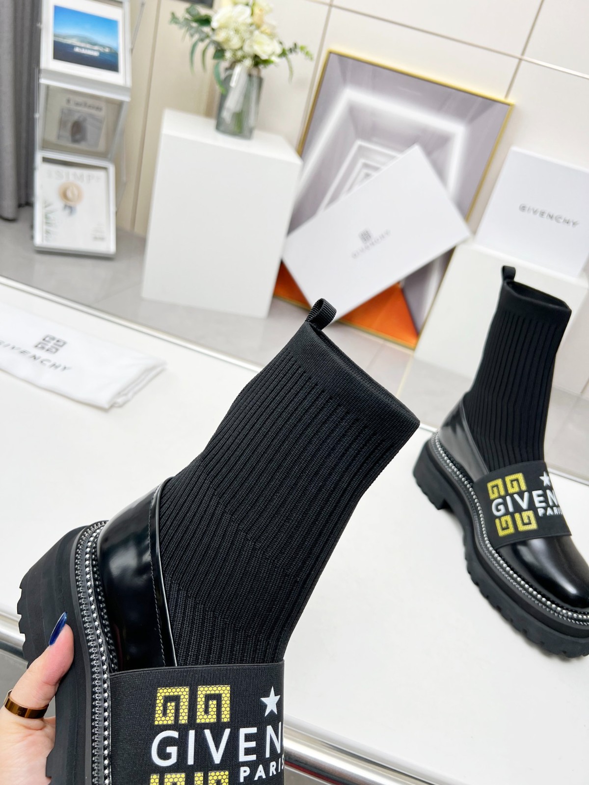 030 30123104 SIZE 35-41