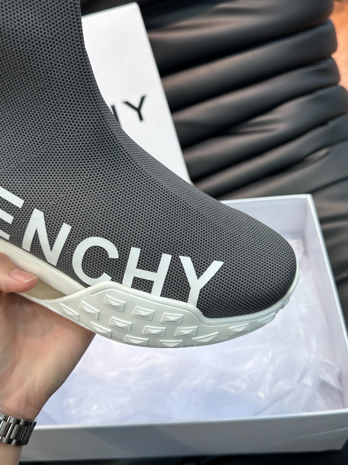 008 42123132 SIZE 38-45