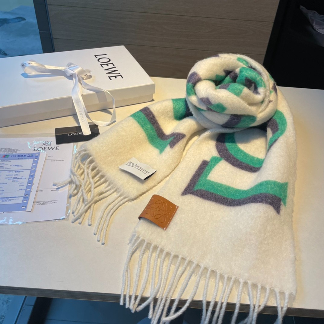 8 other brand Scarf