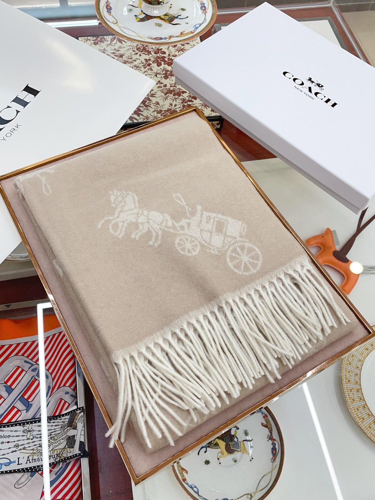 8 other brand Scarf