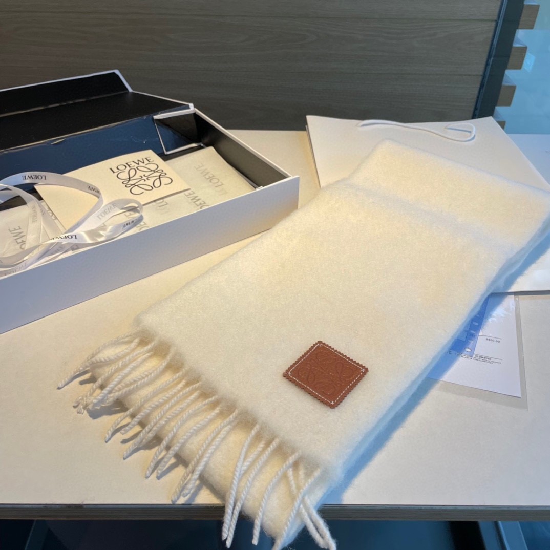 8 other brand Scarf