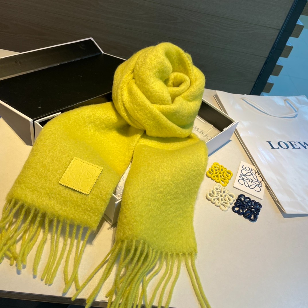 8 other brand Scarf