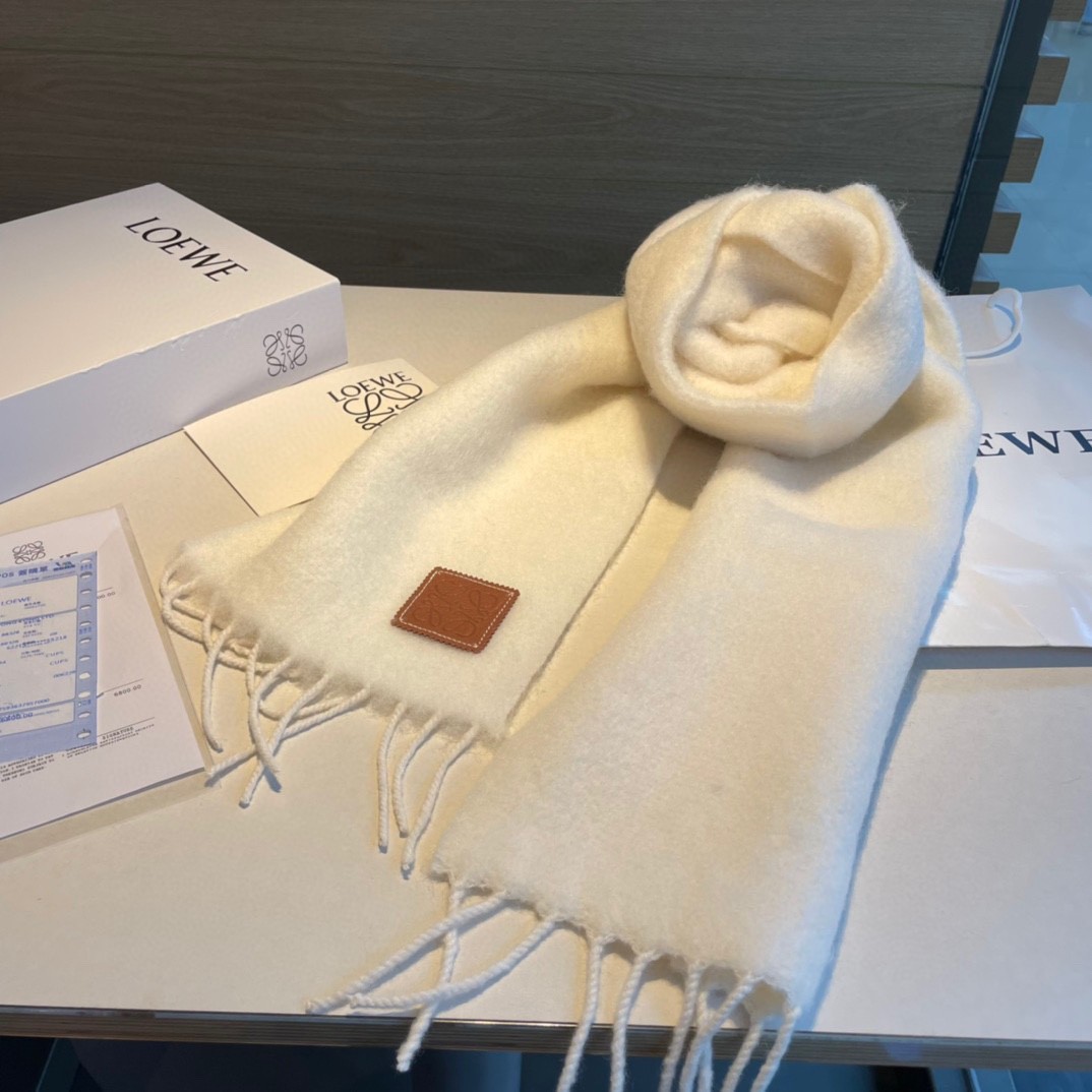 8 other brand Scarf