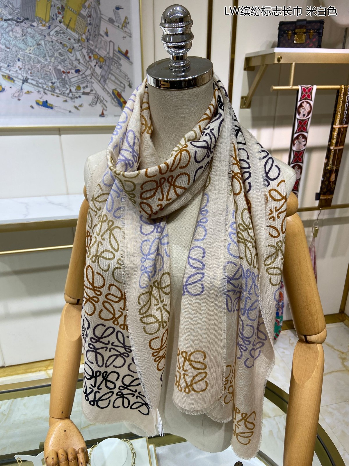 8 other brand Scarf