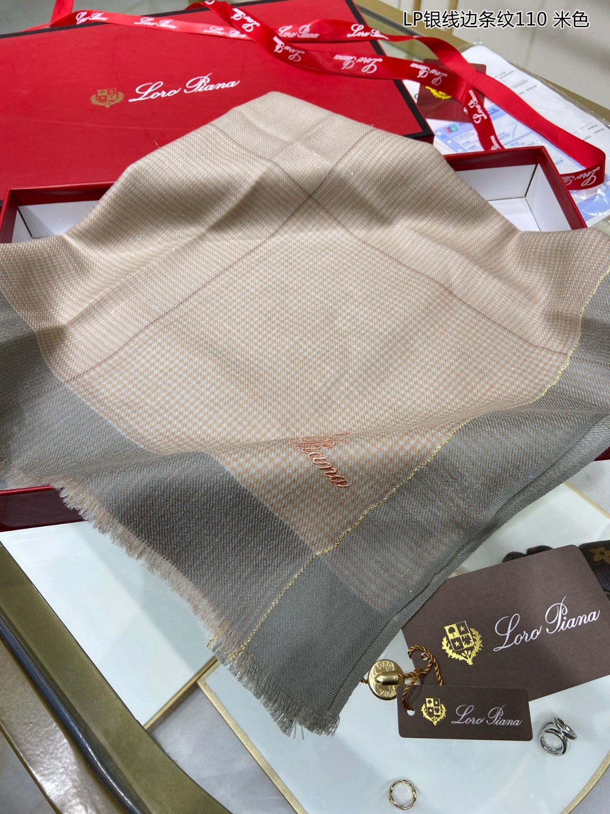 8 other brand Scarf