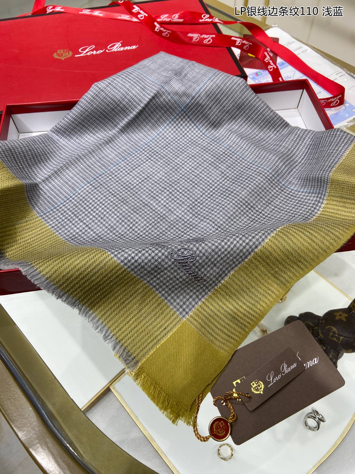 8 other brand Scarf