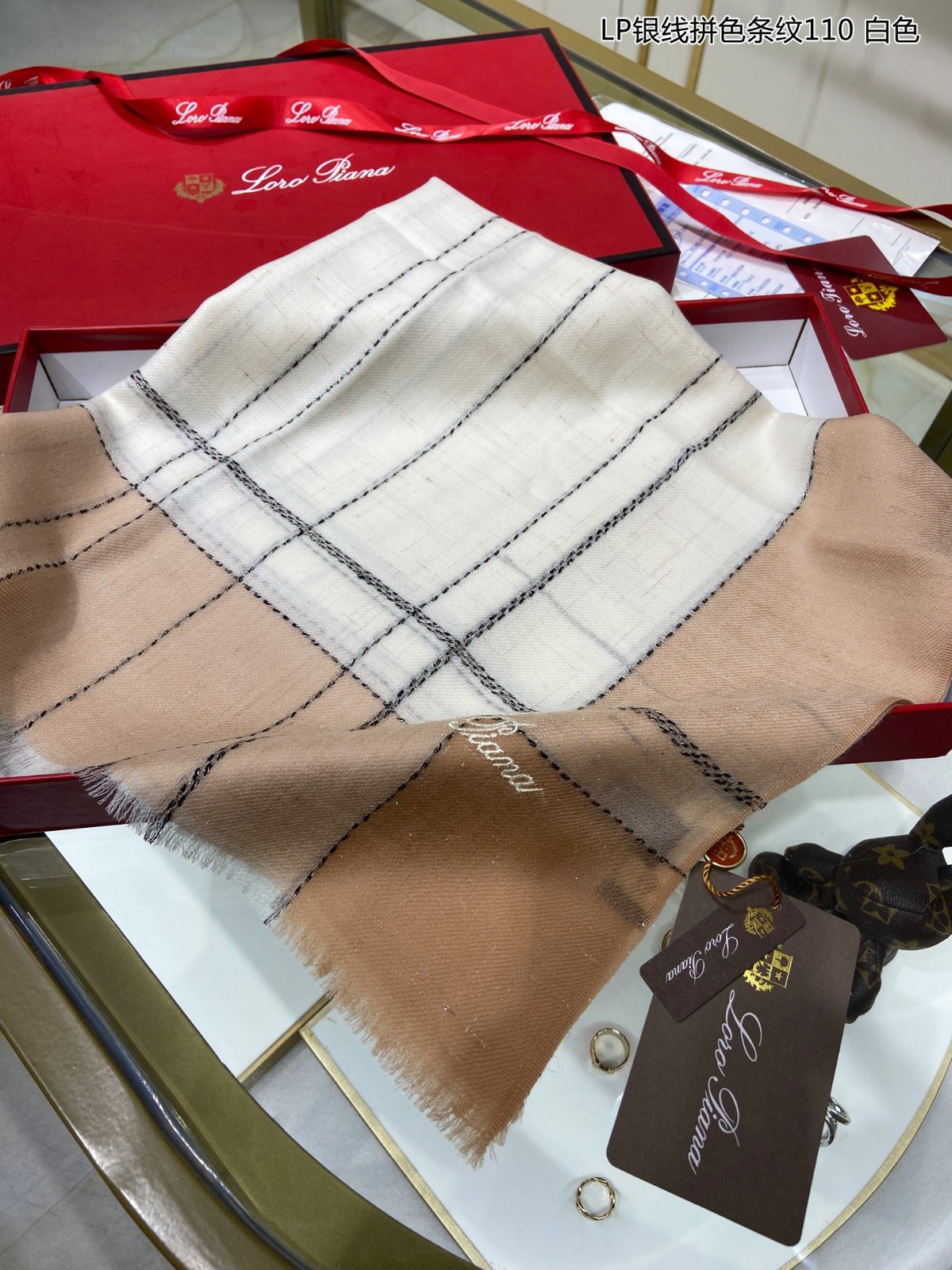 8 other brand Scarf