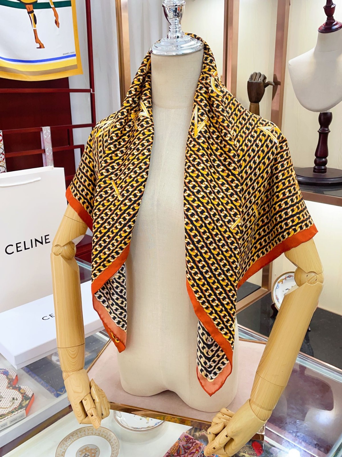 8 other brand Scarf