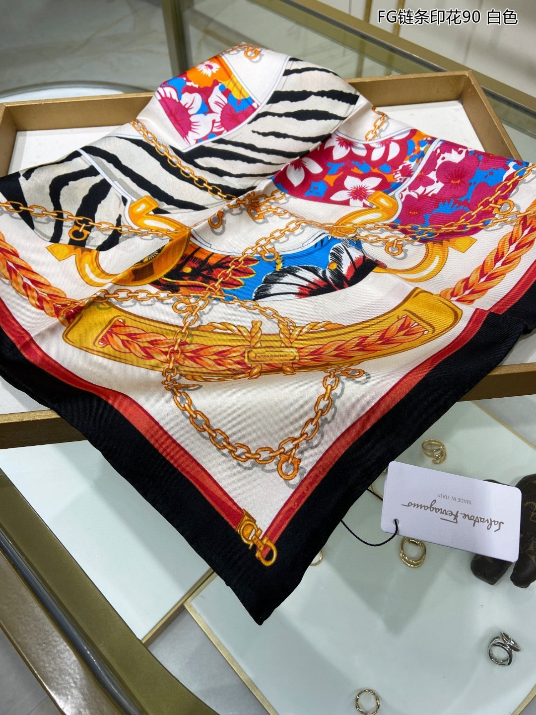 8 other brand Scarf