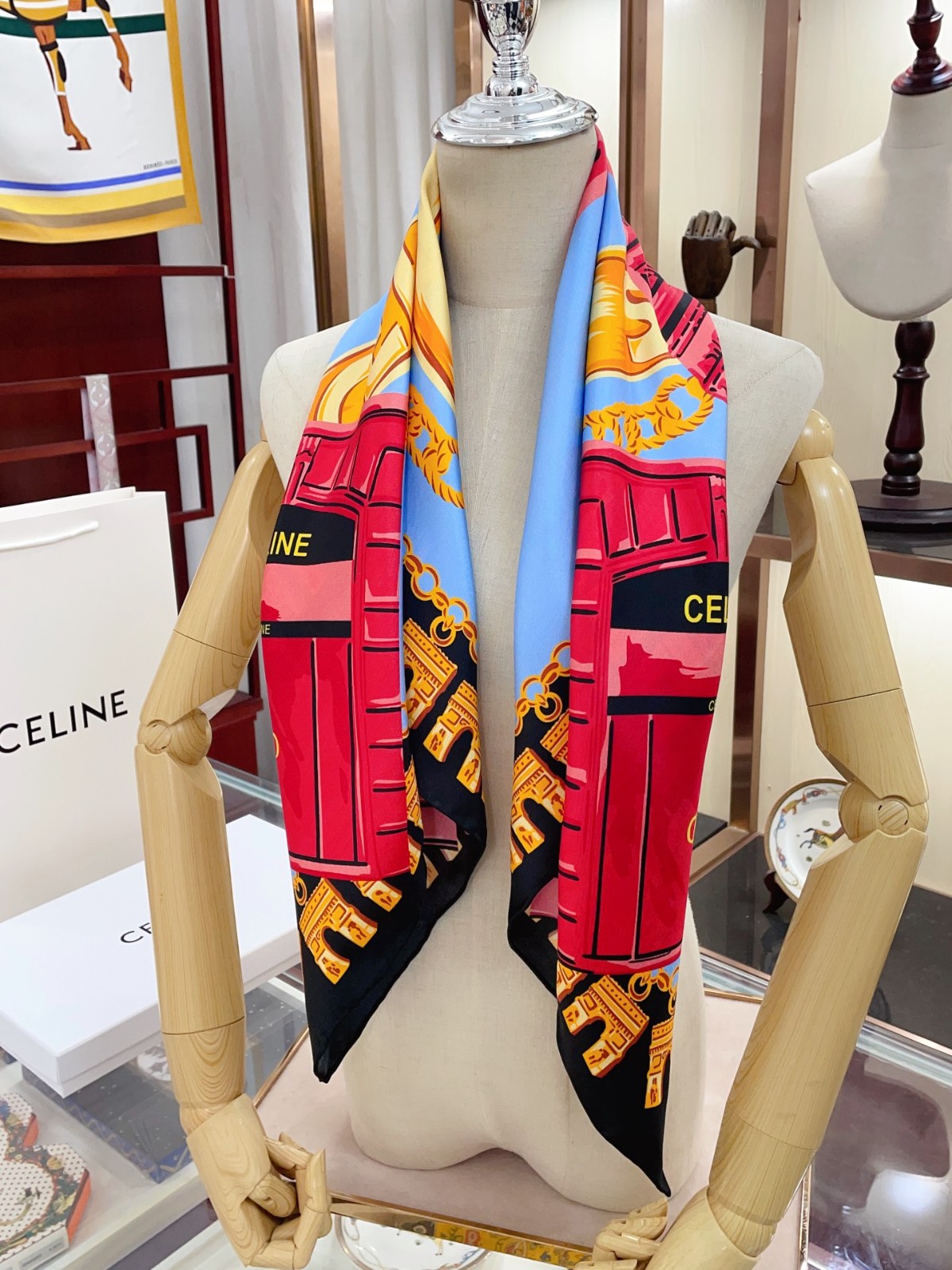 8 other brand Scarf