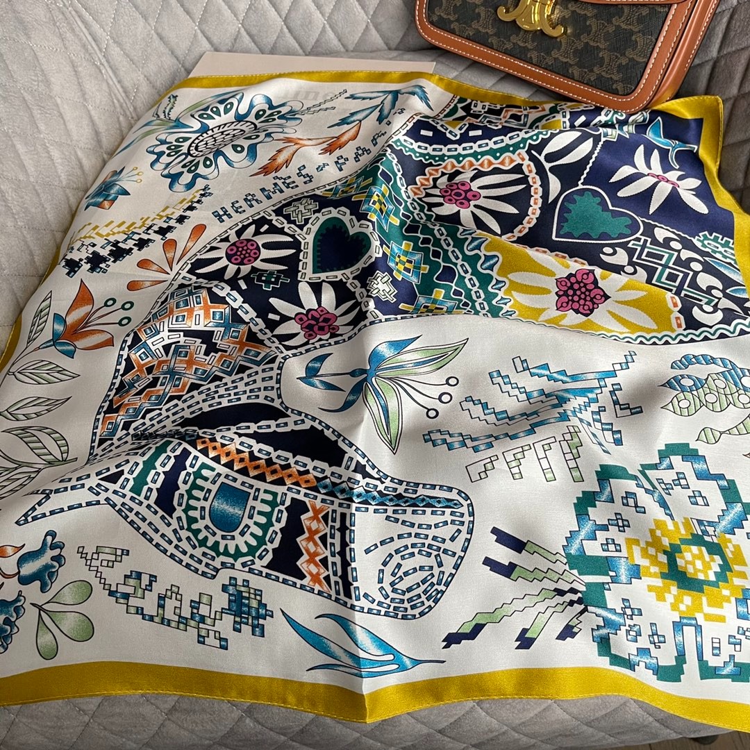 8 other brand Scarf