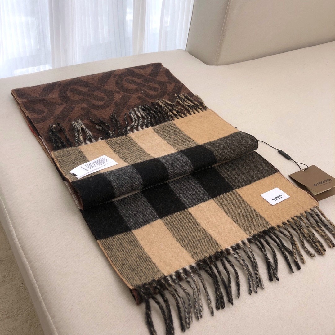 7 Bur berry Scarf