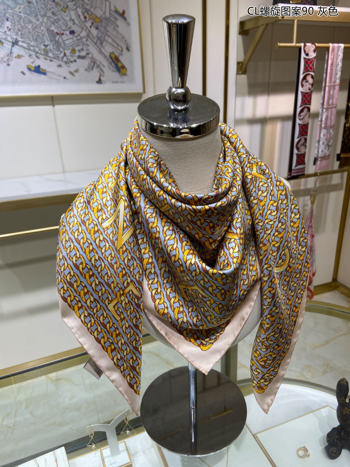 8 other brand Scarf