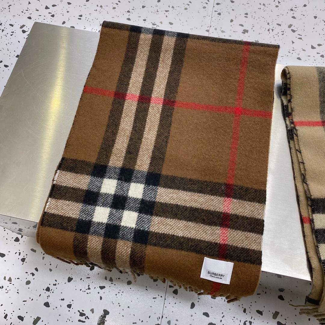 7 Bur berry Scarf