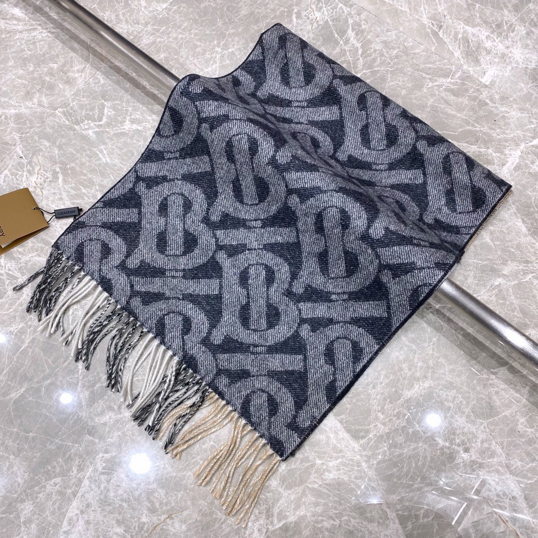 7 Bur berry Scarf