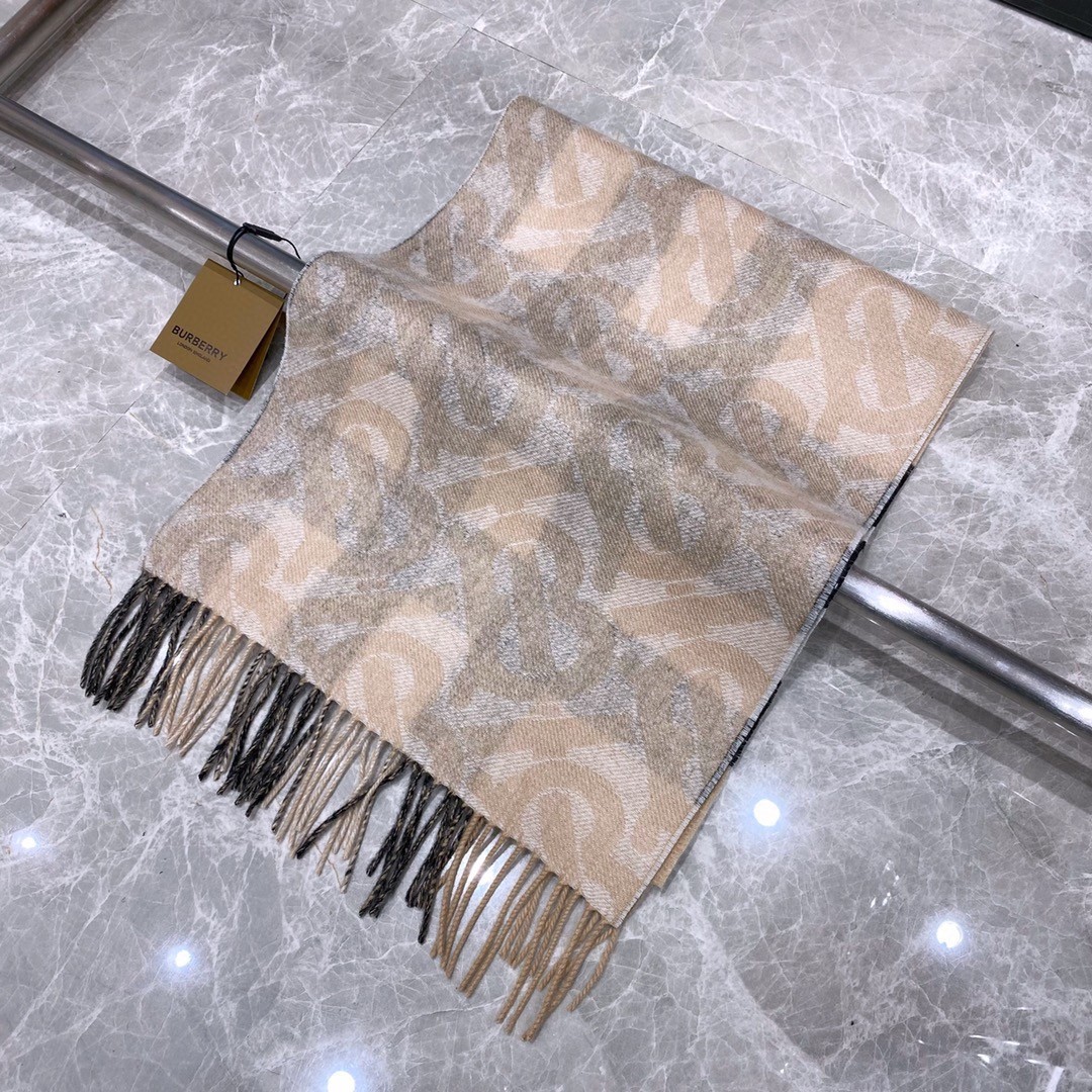 7 Bur berry Scarf