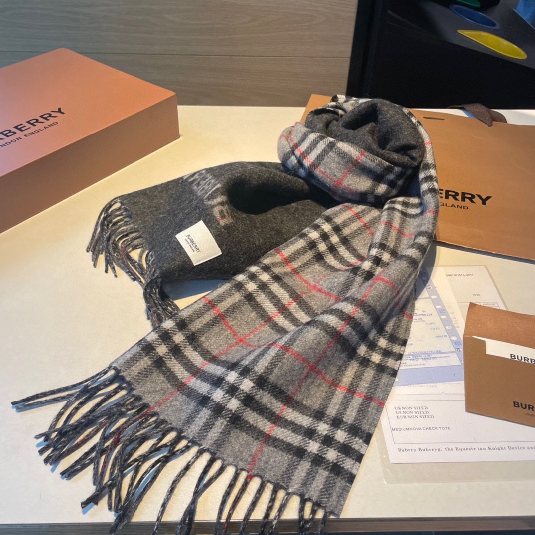 7 Bur berry Scarf