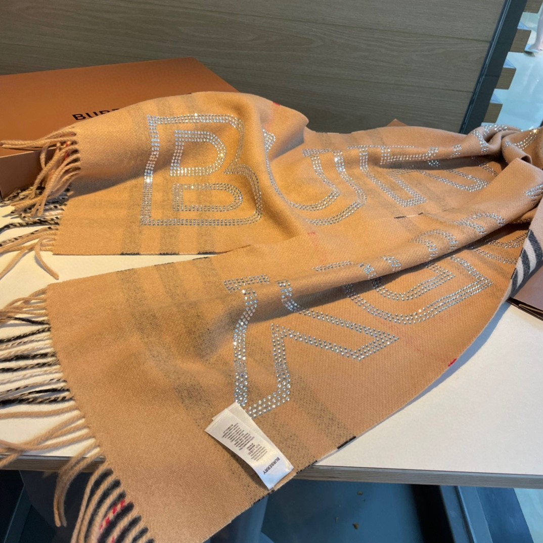 7 Bur berry Scarf