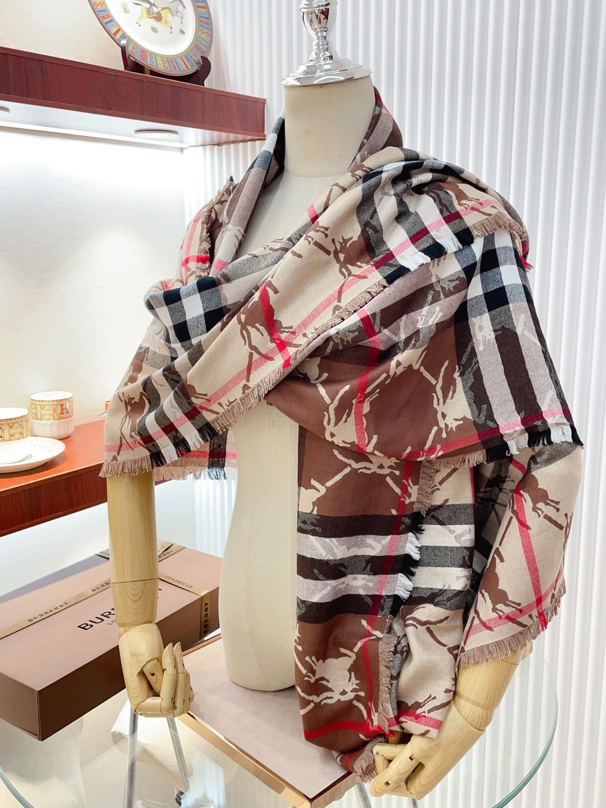 7 Bur berry Scarf