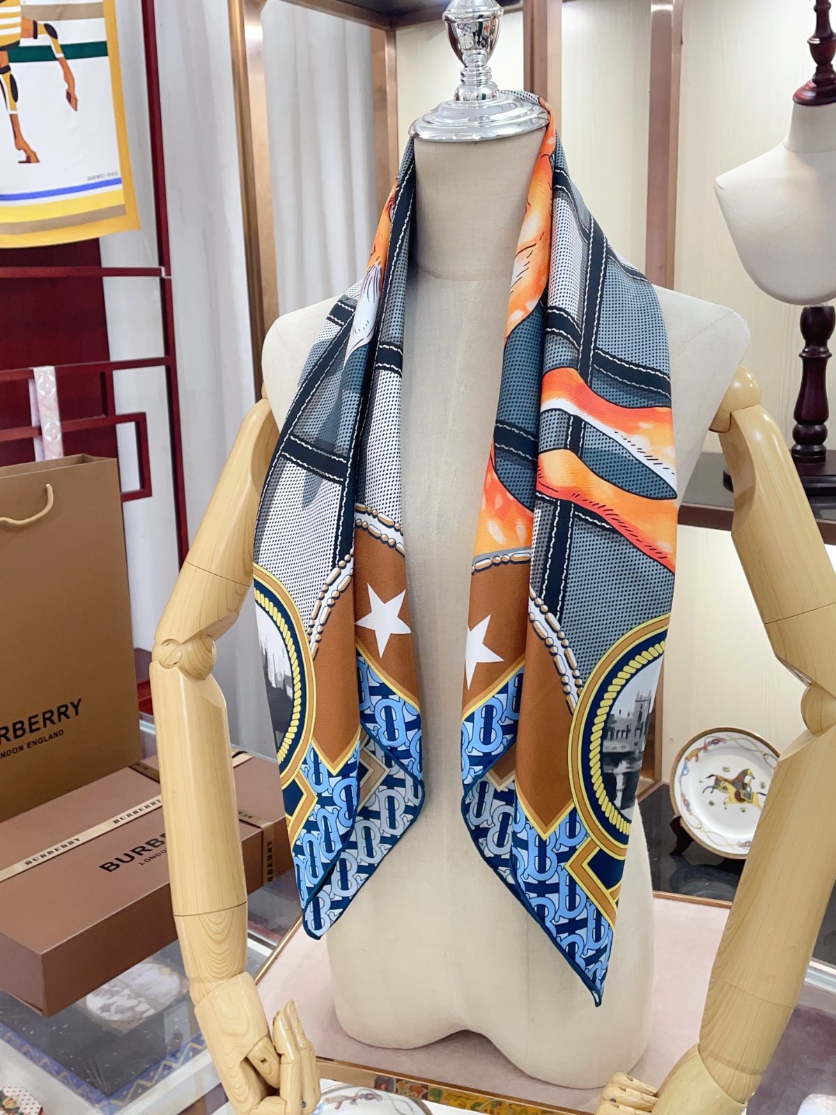 7 Bur berry Scarf