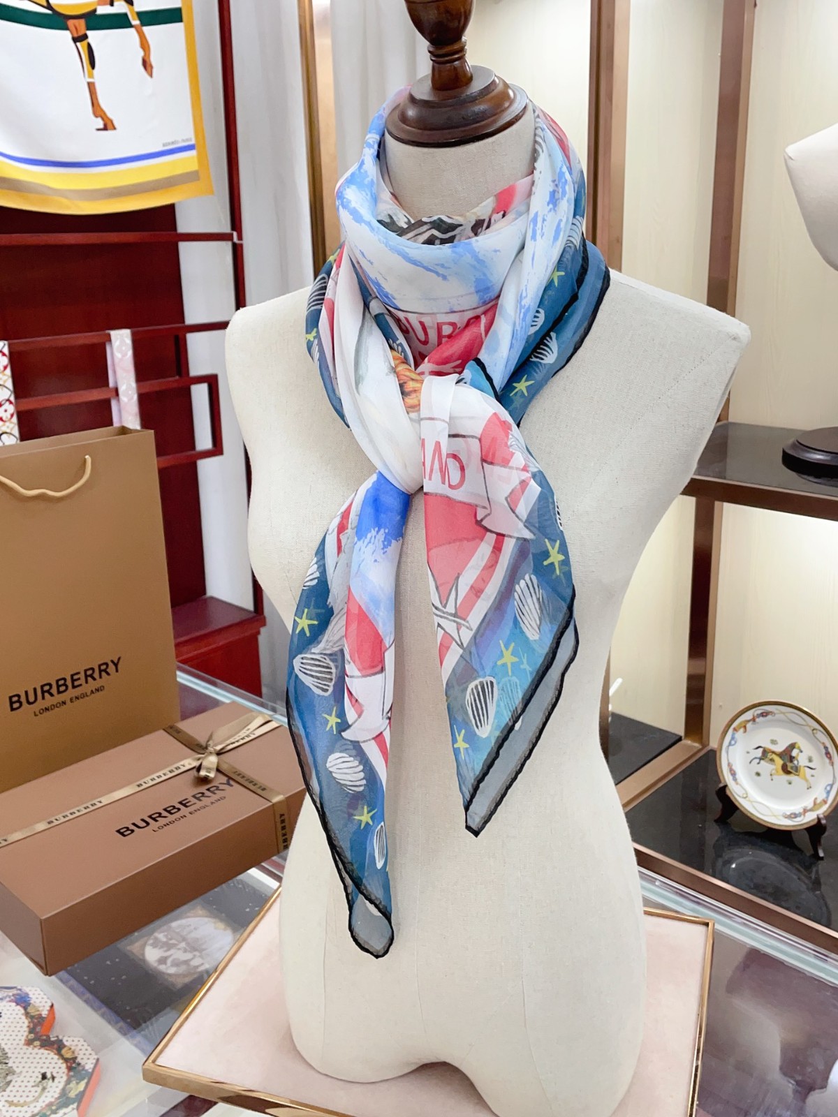7 Bur berry Scarf