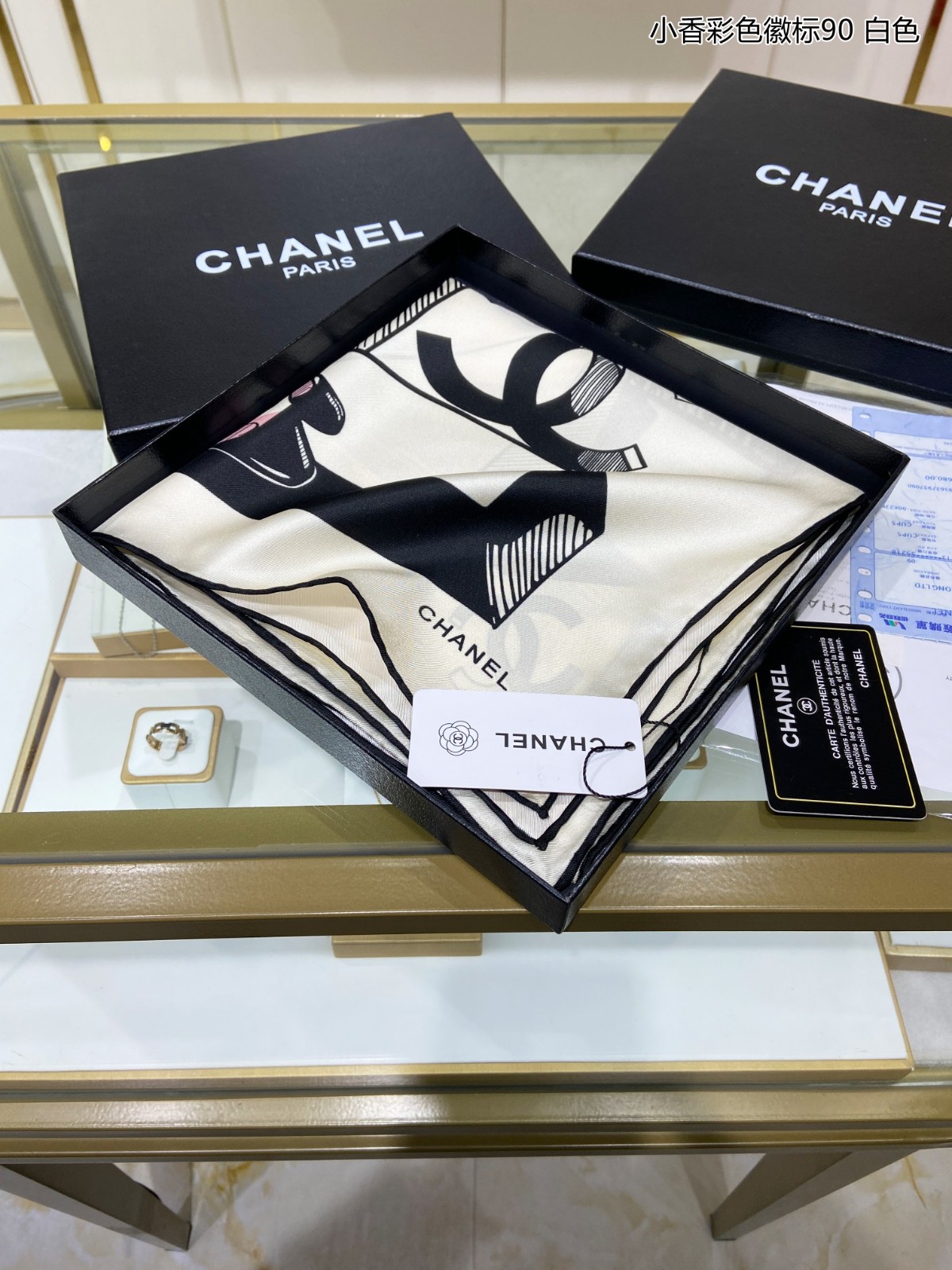 C hanel Scarf
