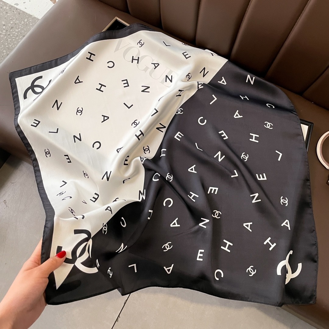C hanel Scarf