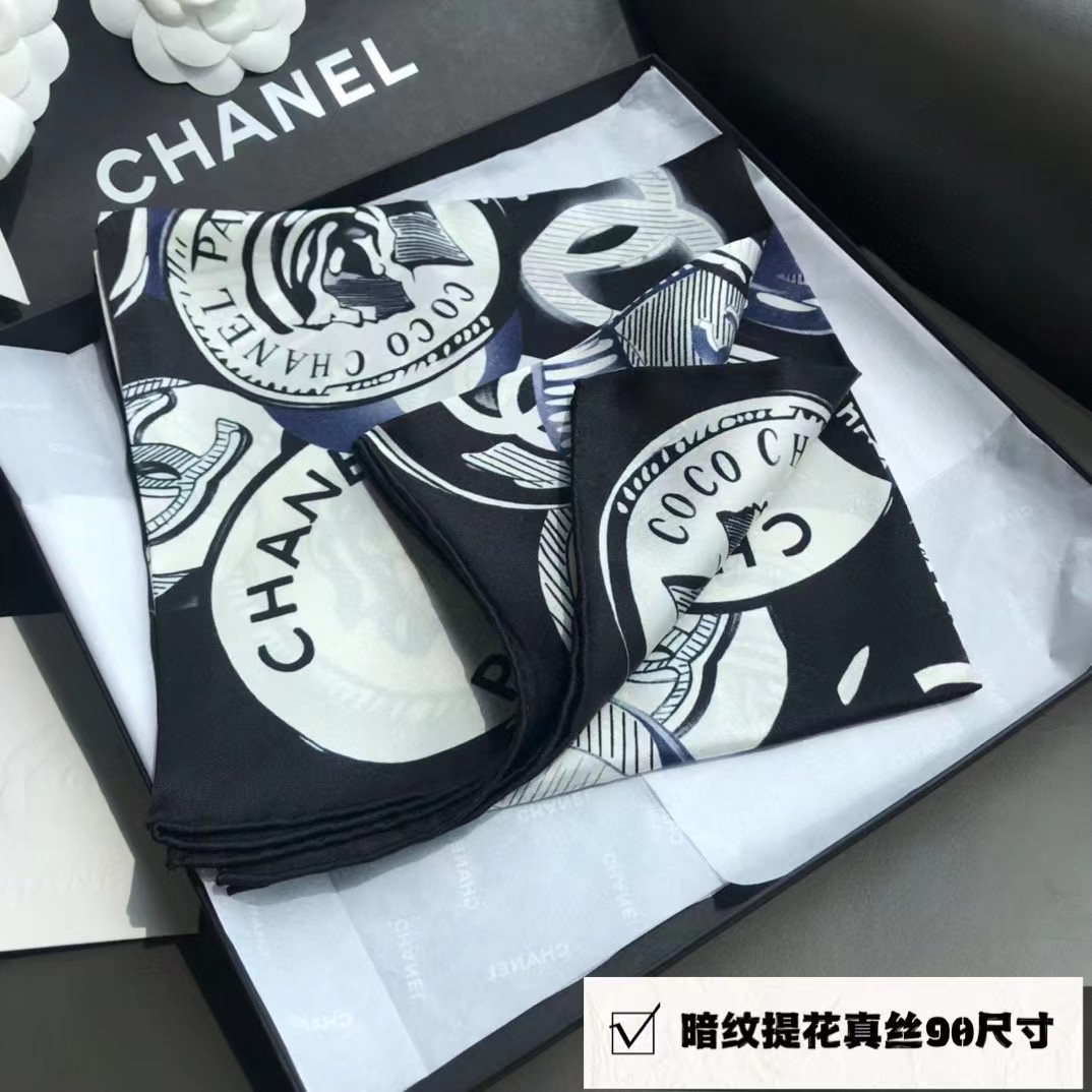 C hanel Scarf