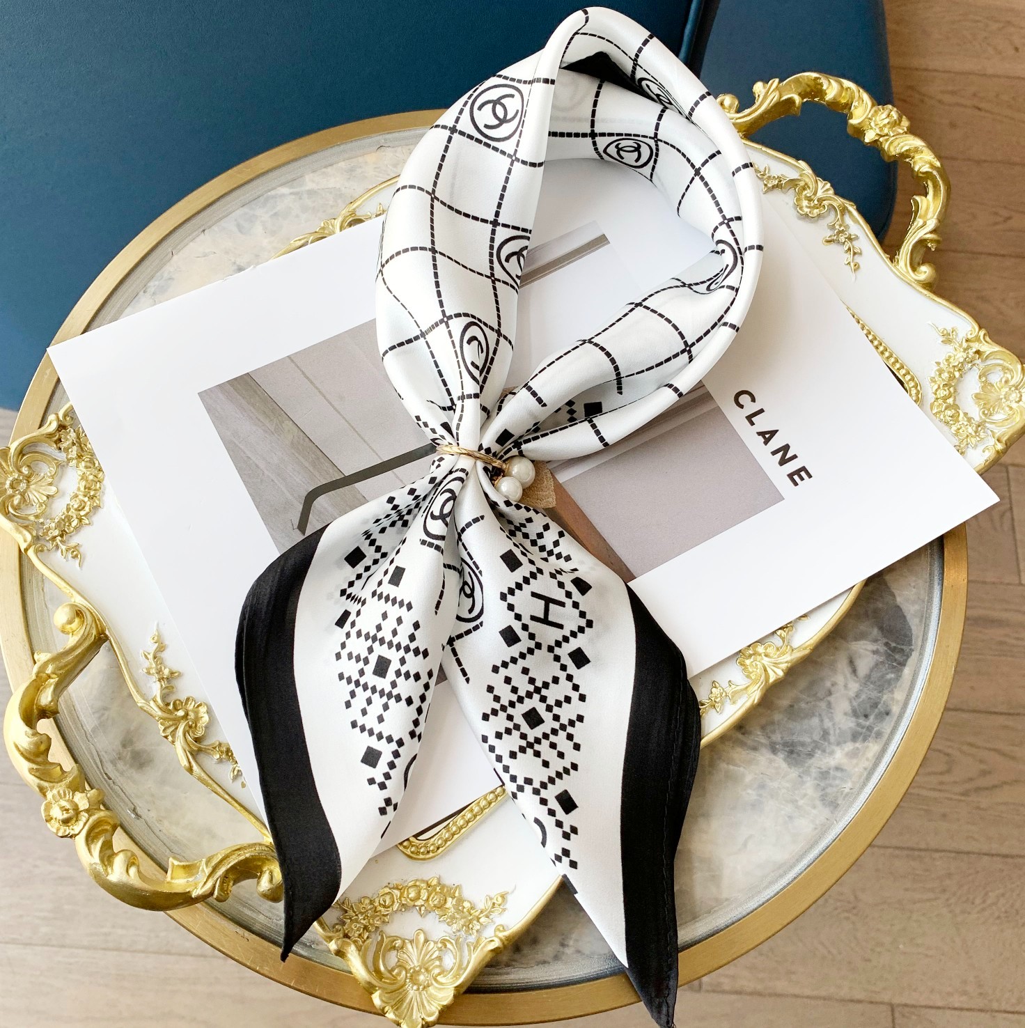 C hanel Scarf