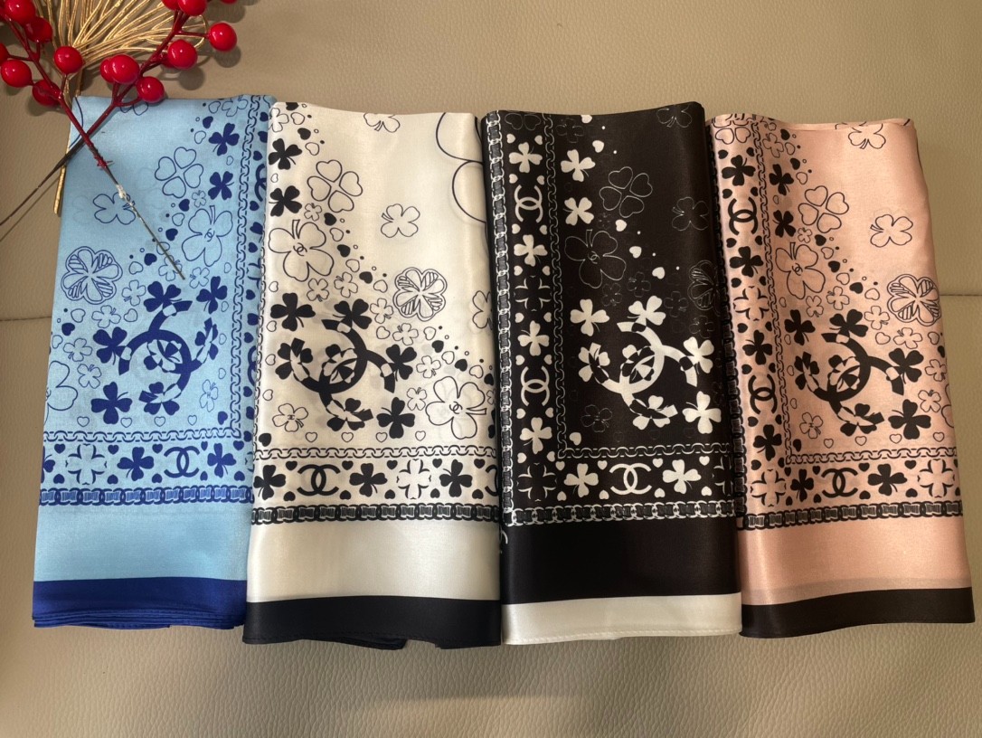 C hanel Scarf