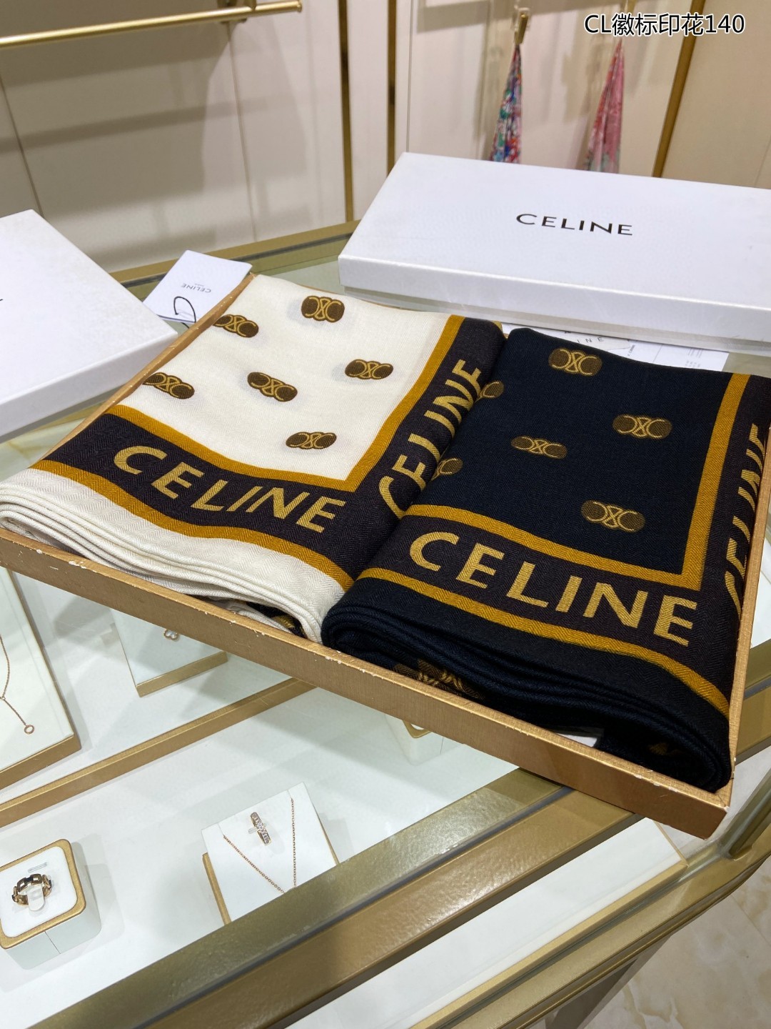 3 C Scarf