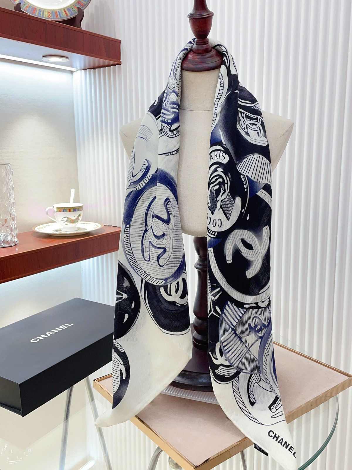 3 C Scarf
