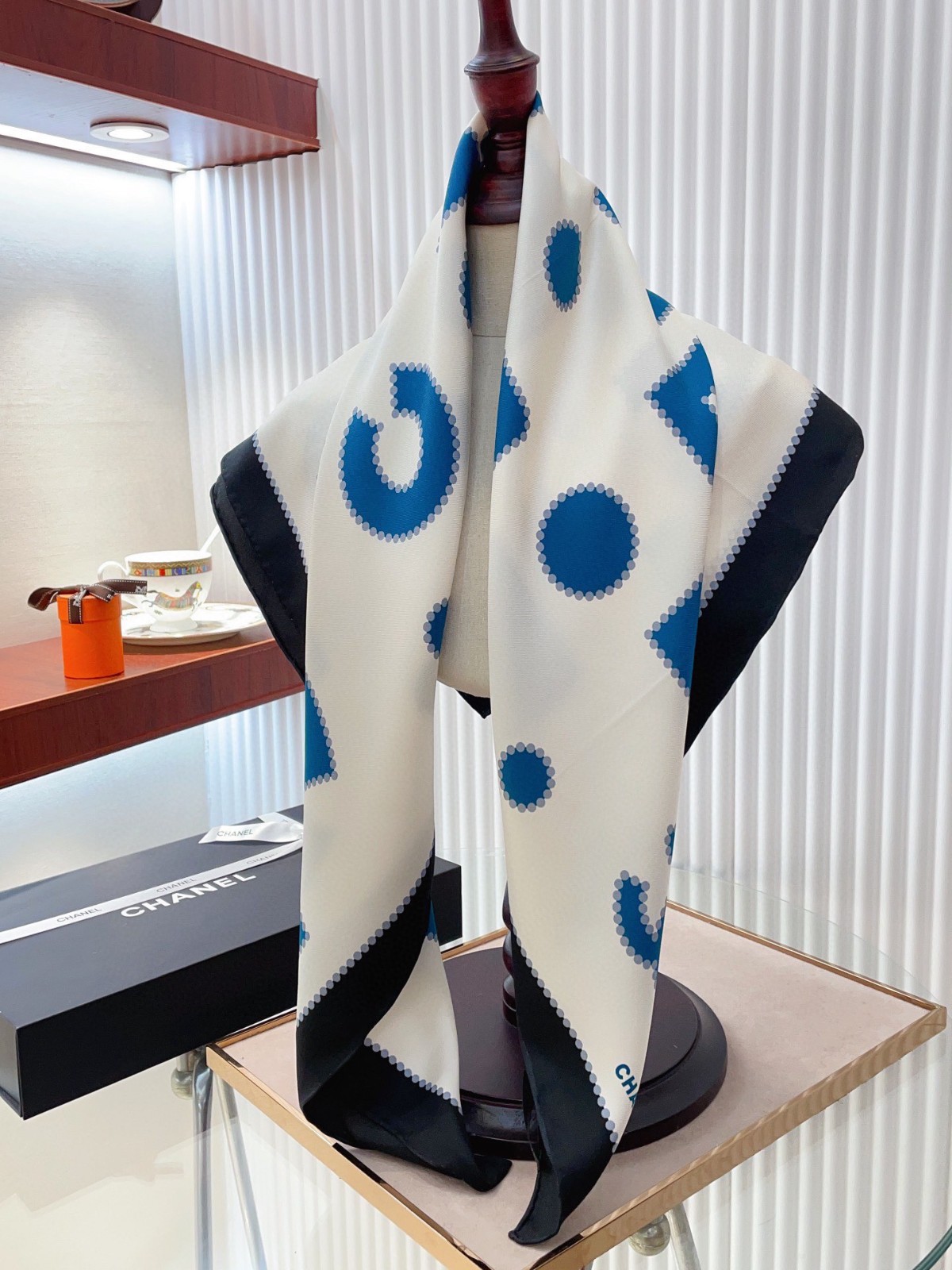3 C Scarf