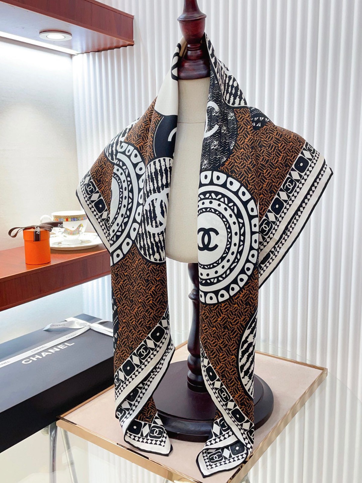 3 C Scarf