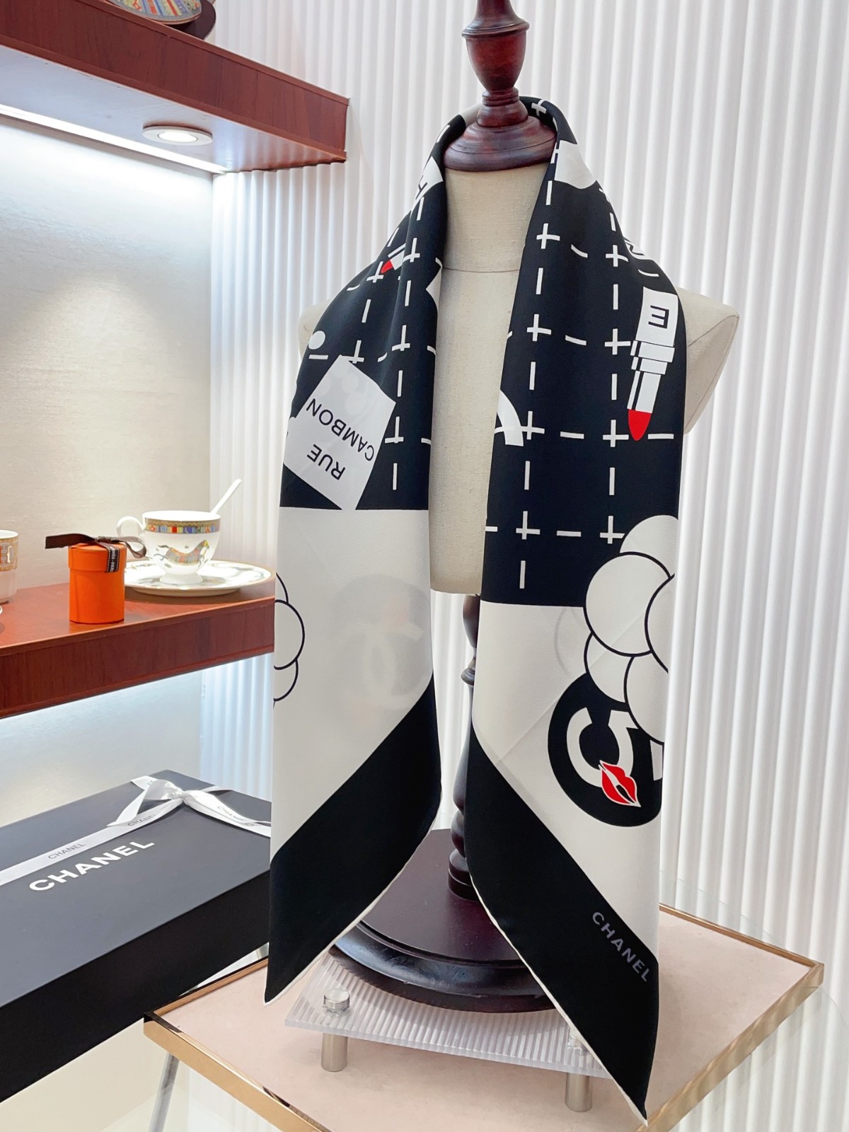 3 C Scarf