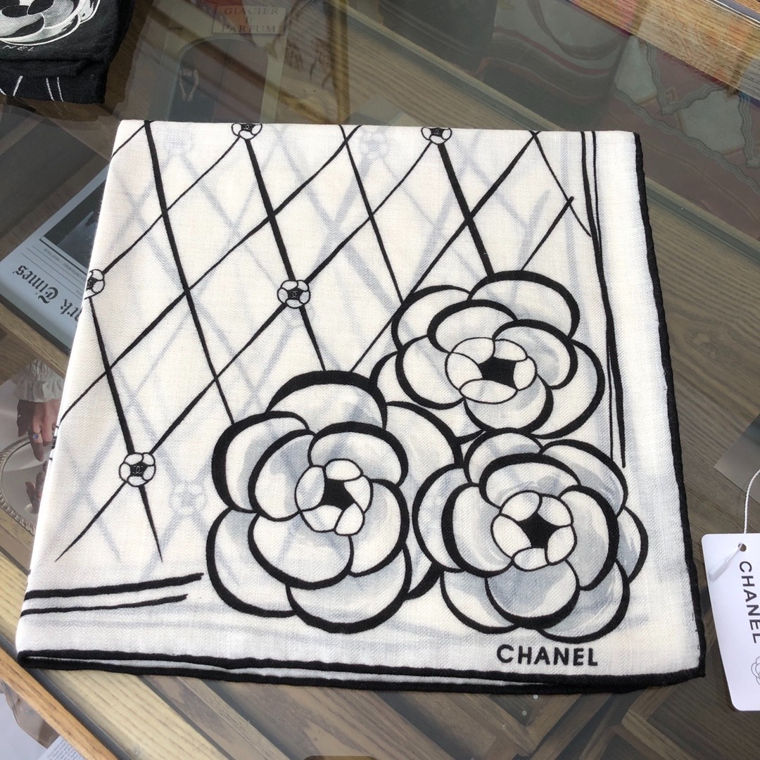 3 C Scarf