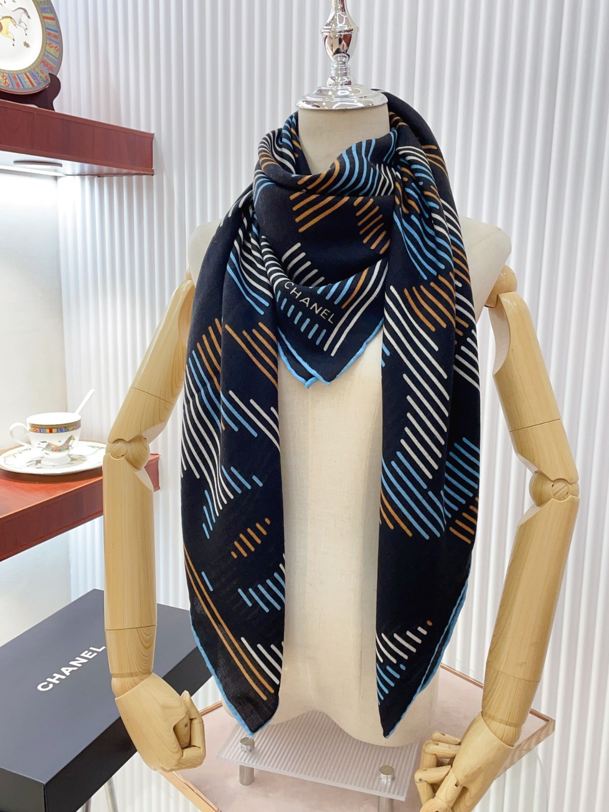3 C Scarf