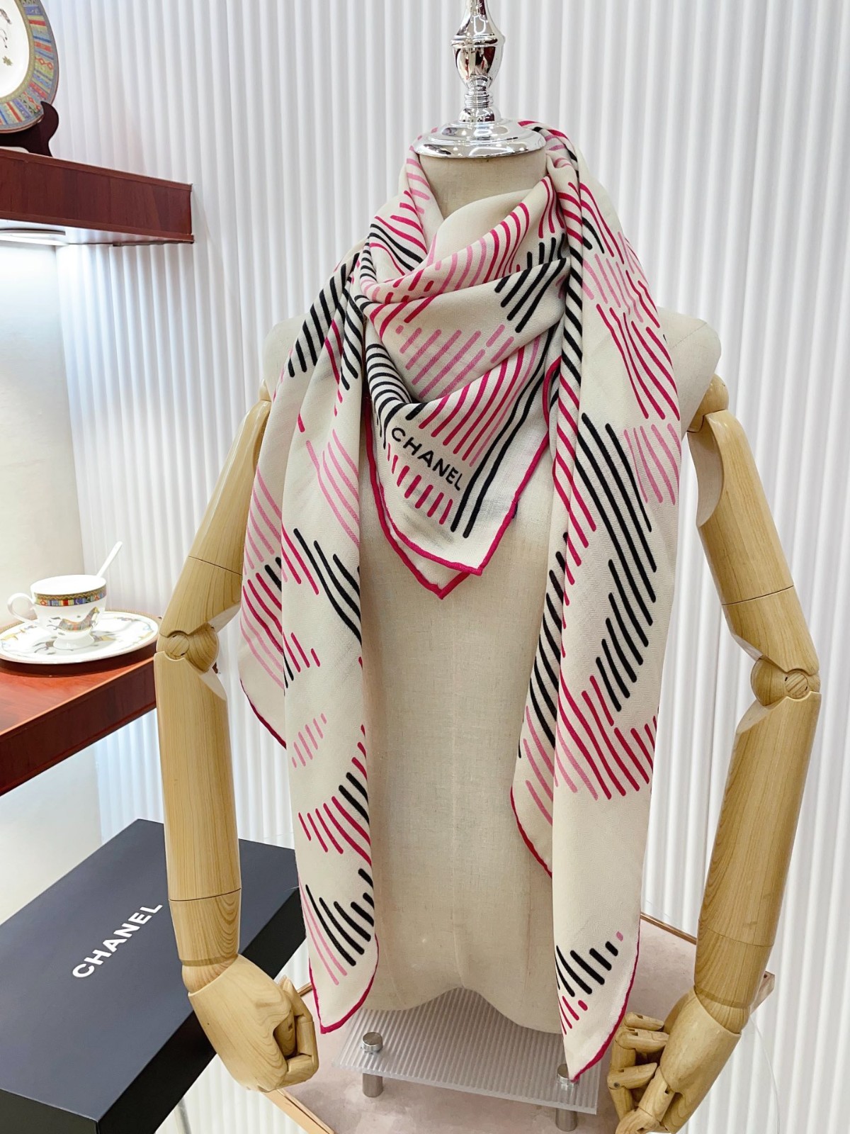 3 C Scarf