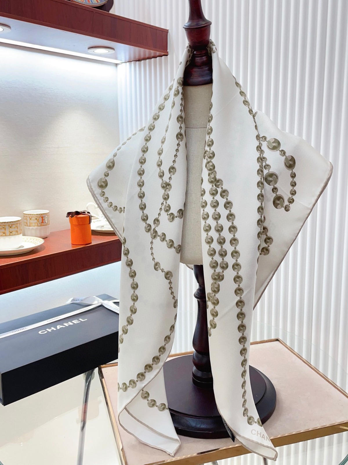 3 C Scarf