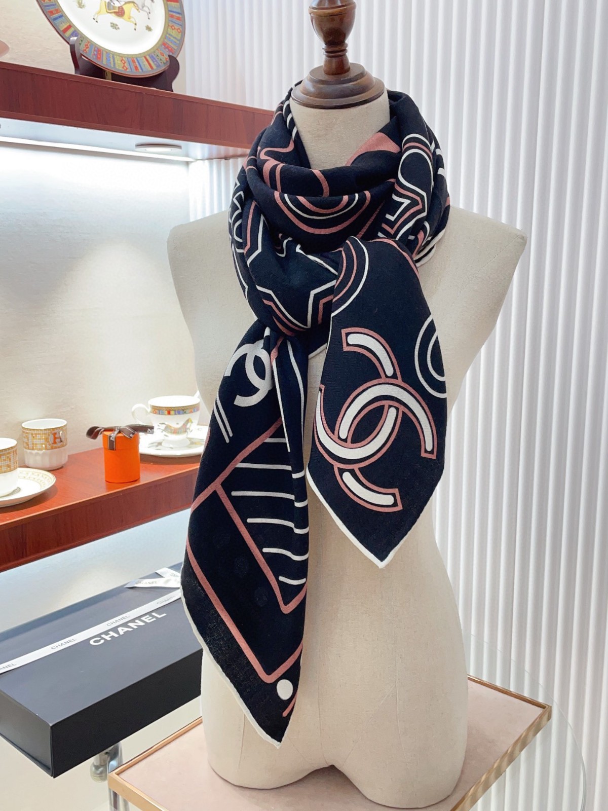 3 C Scarf